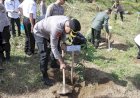 Peduli-Lingkungan,-Polres-Blitar-Kota-Bersama-Forkopimda-Tanam-Pohon-di-Area-Bekas-Tambang